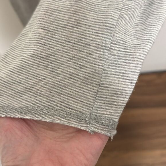 PACSUN Mens Basics Merton Long Sleeve Scallop Hem T Shirt. Gray fine stripe. - Picture 5 of 8